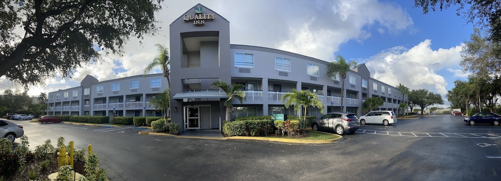 Quality Inn Miami Airport - Doral