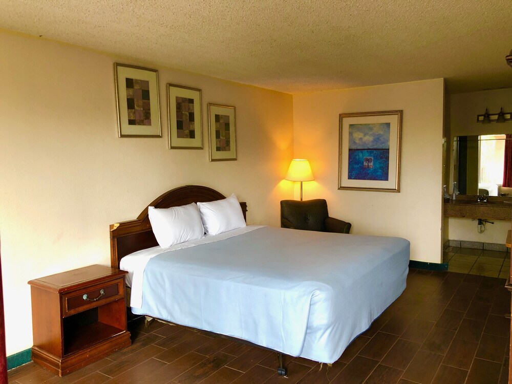 Room, Bossier Extended Stay