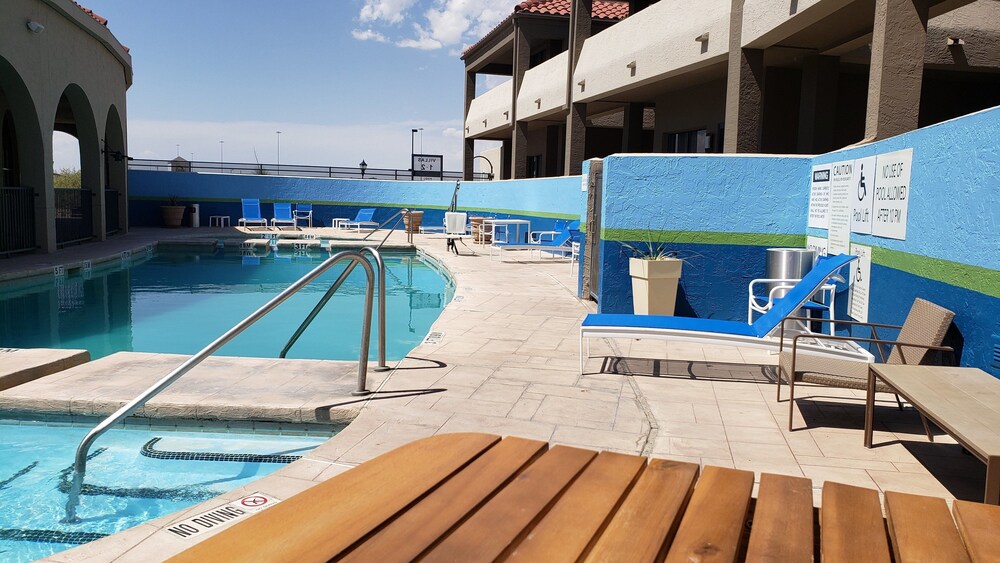 Holiday Inn El Paso West Sunland Park, an IHG Hotel in El Paso Best Rates & Deals on Orbitz