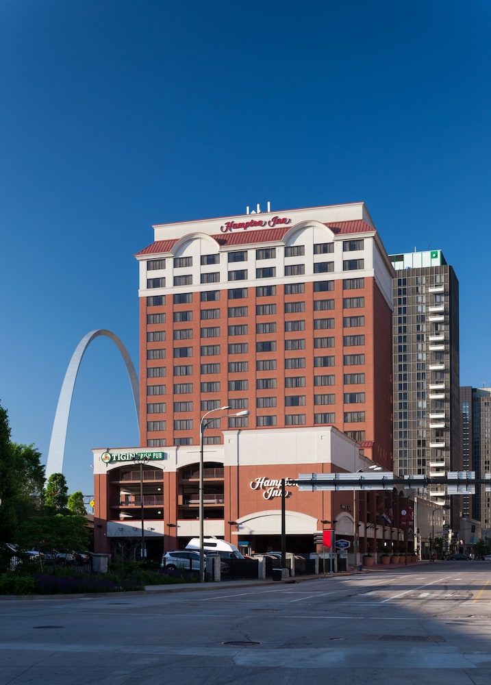 Hampton Inn Gateway Arch Downtown in St. Louis | Hotel Rates & Reviews on Orbitz