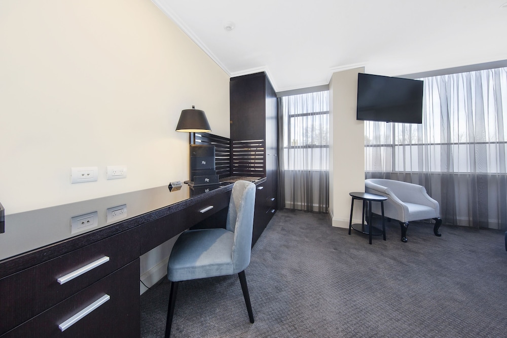 Canberra Rex Hotel & Serviced Apartments