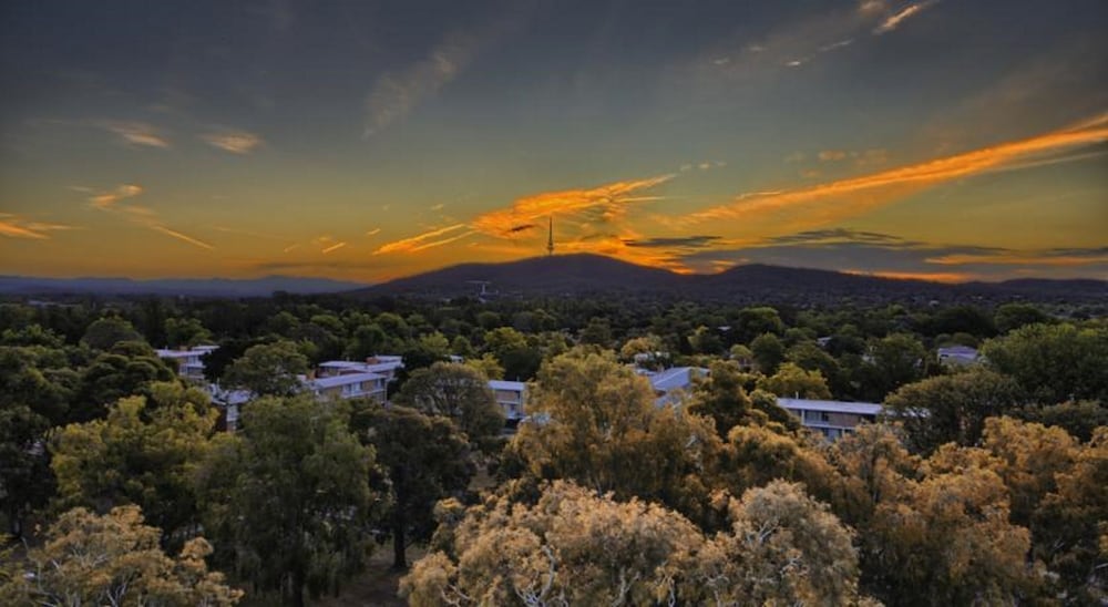 Canberra Rex Hotel & Serviced Apartments