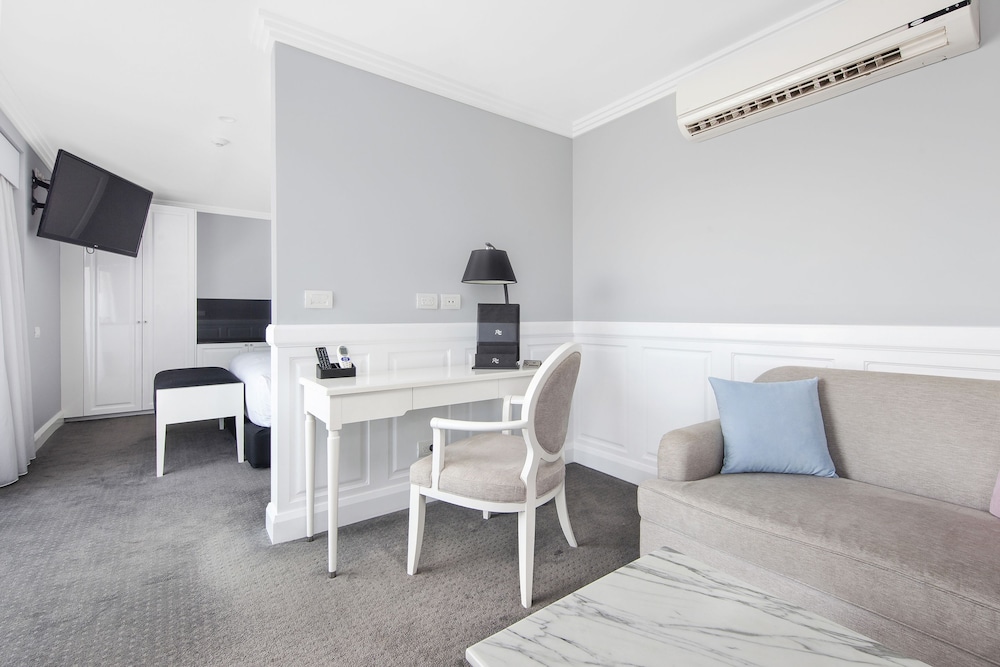 Canberra Rex Hotel & Serviced Apartments