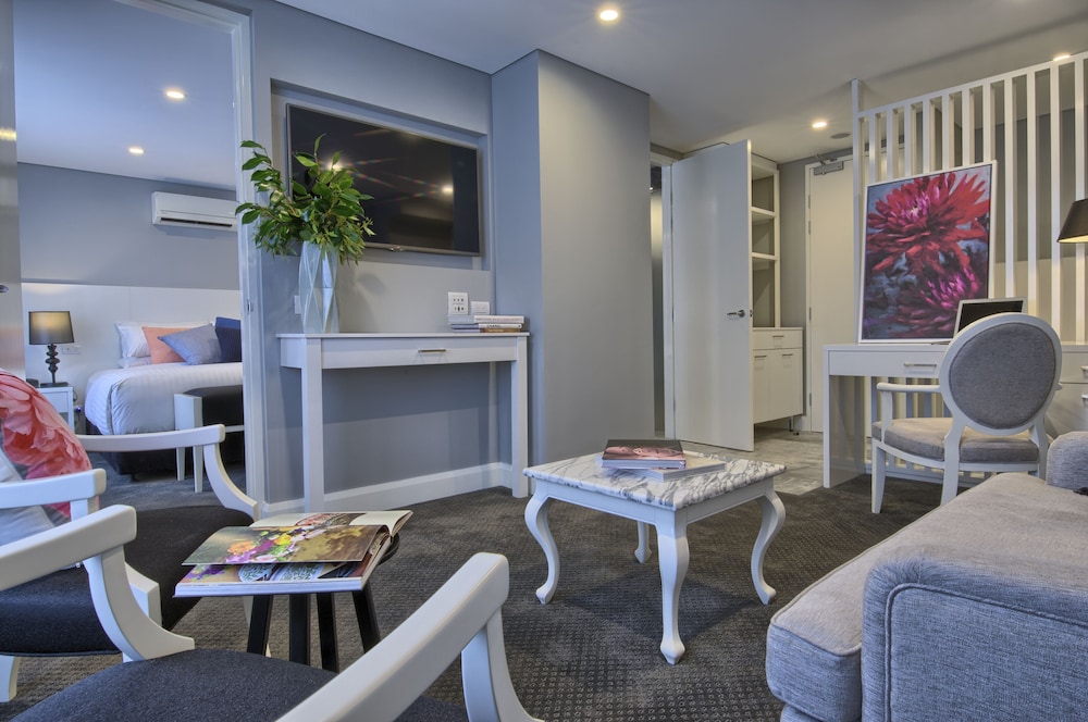 Canberra Rex Hotel & Serviced Apartments