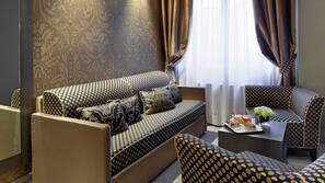 Minibar, cassaforte in camera, insonorizzazione, Wi-Fi gratuito