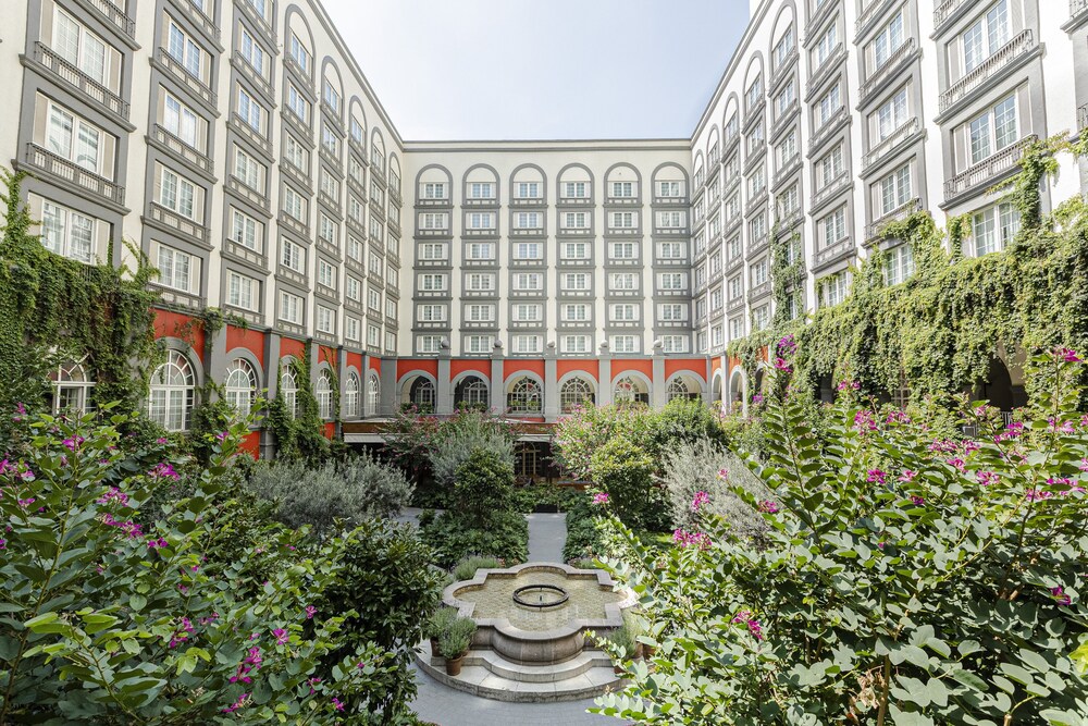 5 Star Hotels