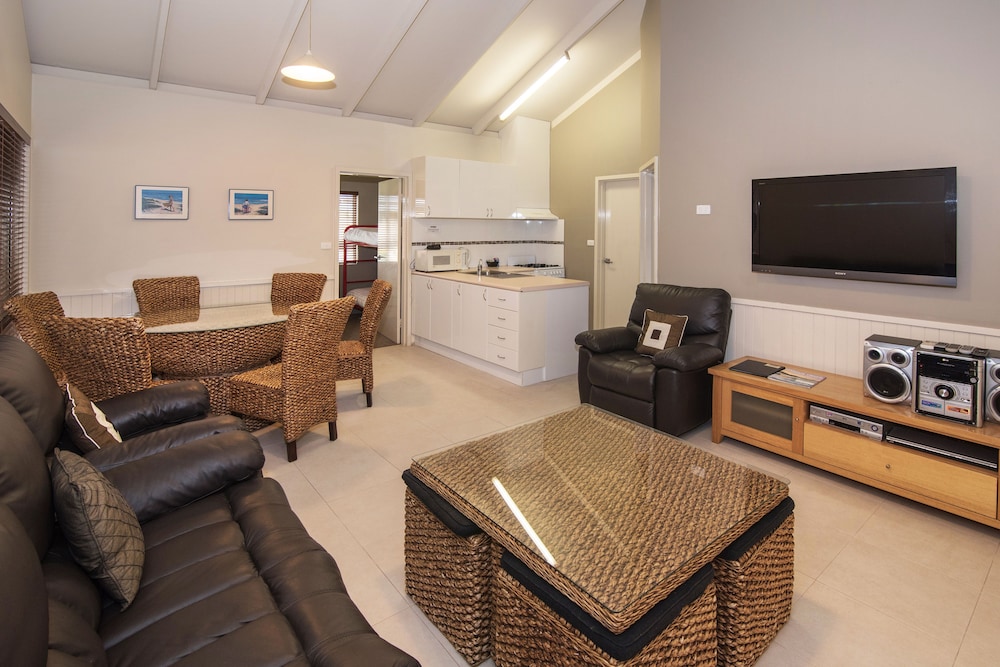 Bay Village Resort Dunsborough AU144 Deals & Reviews (Busselton, AUS