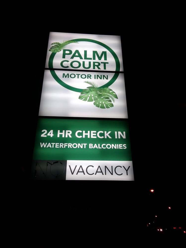 Palm Court Motor Inn