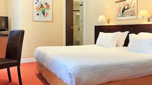 In-room safe, soundproofing, iron/ironing board, free cribs/infant beds