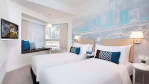 Premium bedding, in-room safe, desk, blackout drapes