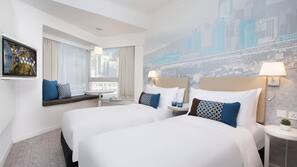 Premium bedding, in-room safe, desk, blackout drapes