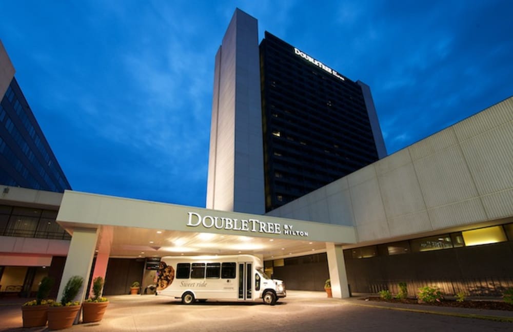 Exterior, Doubletree by Hilton Bloomington - Minneapolis South