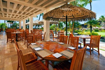 Sheraton Maui Resort Spa Lahaina Room Prices Reviews Curly Selected Item