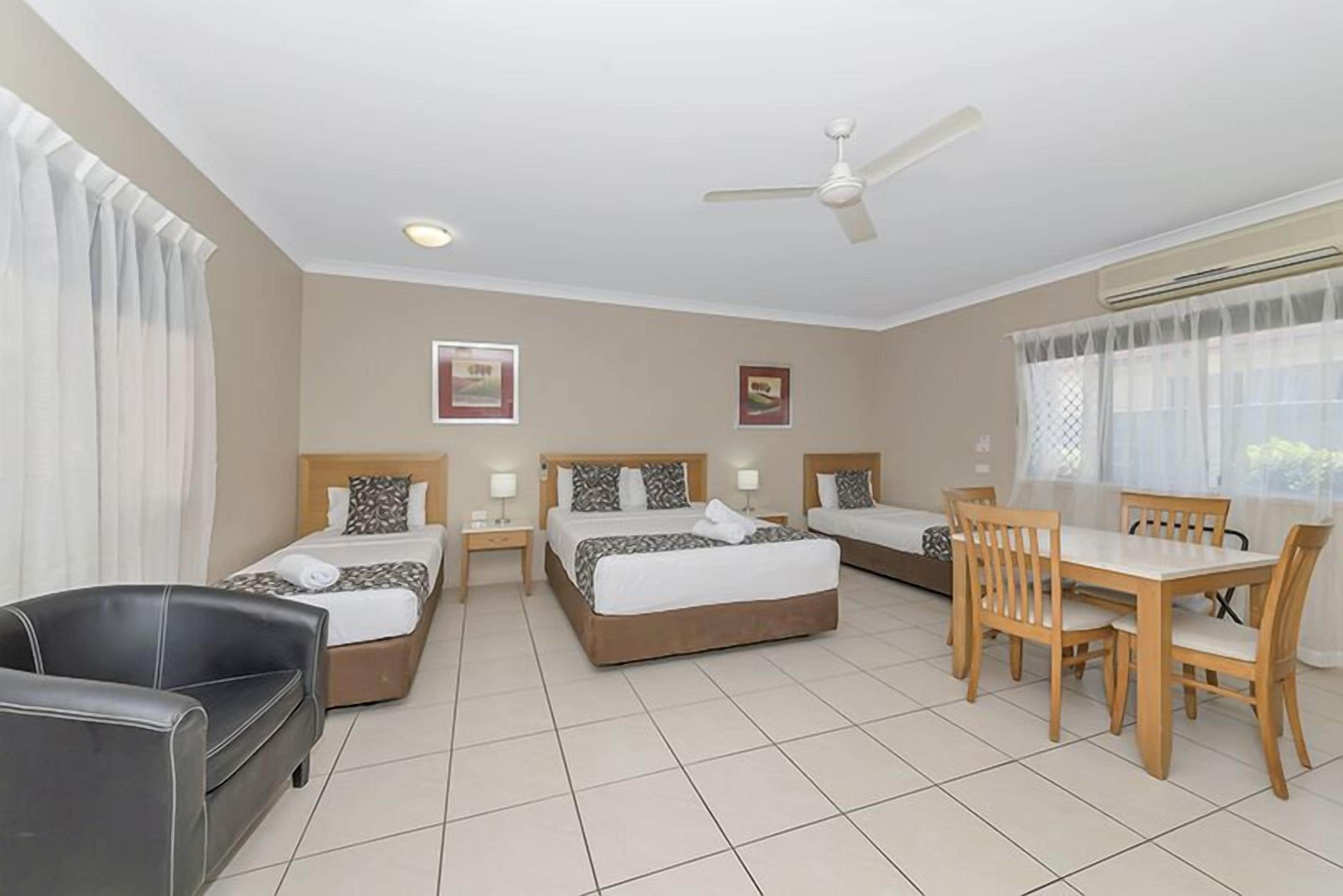 Cascade Motel In Townsville