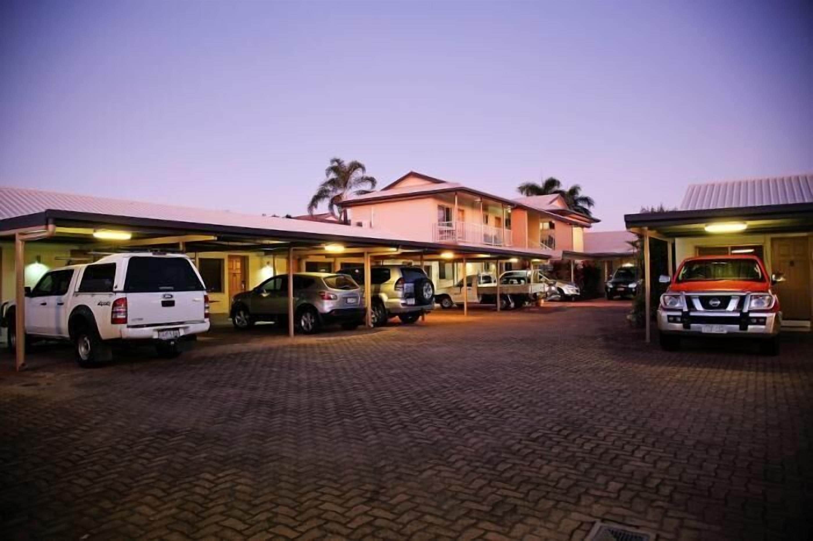 Cascade Motel In Townsville