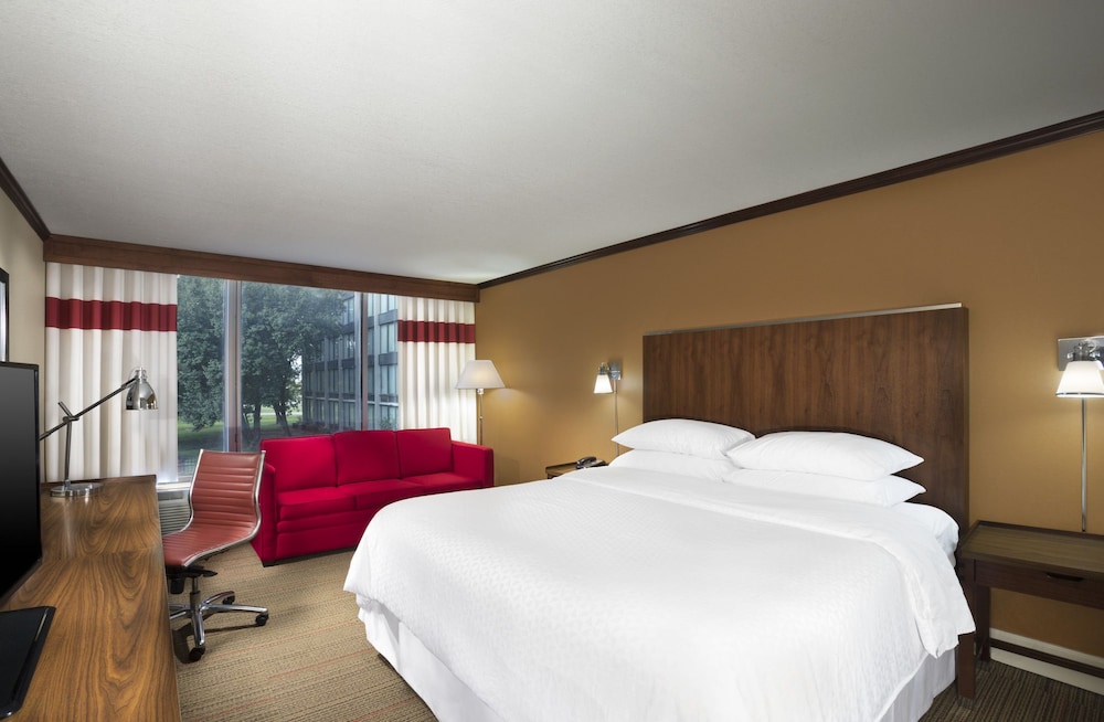 Best Western Premier Kansas City Sports Complex Hotel