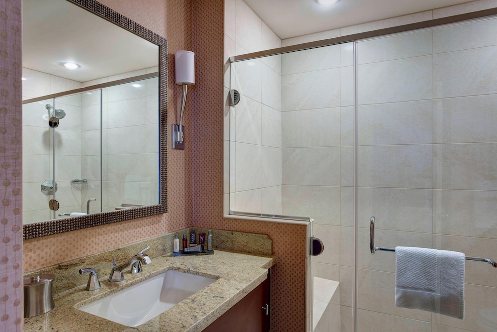 12 Best Hotels With Hot Tub In Boston, Massachusetts Updated 2024