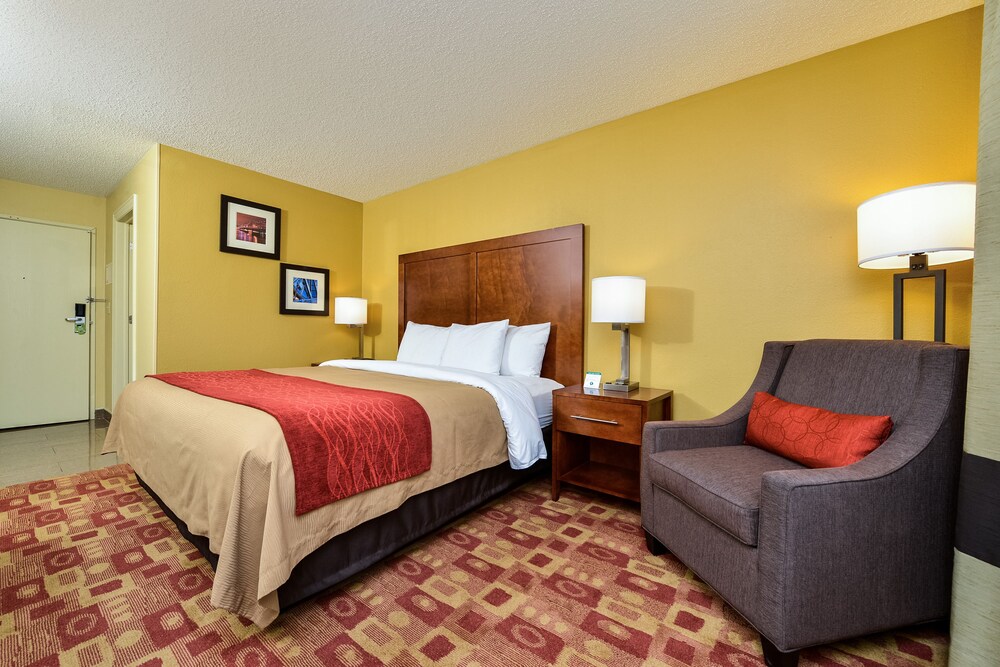 Comfort Inn North