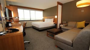 In-room safe, desk, laptop workspace, iron/ironing board