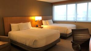 In-room safe, desk, laptop workspace, iron/ironing board