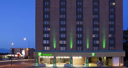 Holiday Inn Winnipeg-Airport West, an IHG Hotel