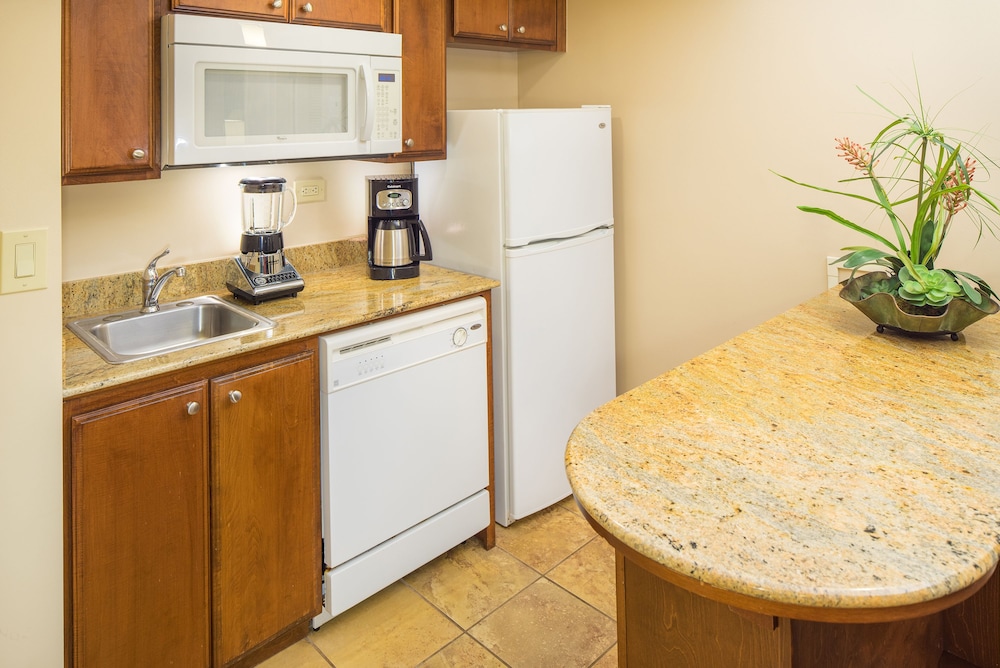 Private kitchen, Kaanapali Beach Club