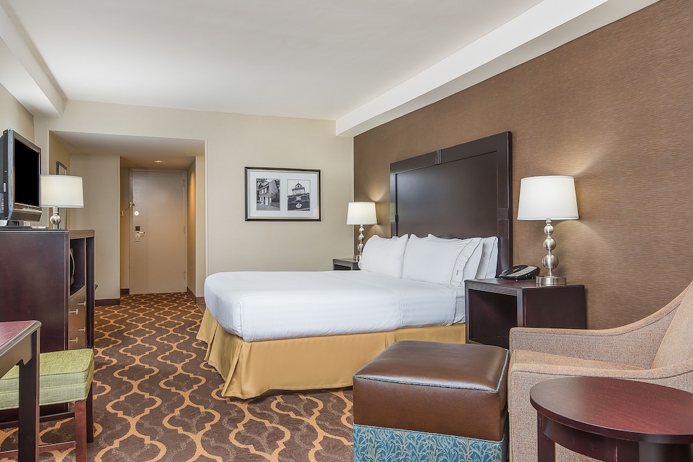 Holiday Inn Express Philadelphia-Midtown, an IHG Hotel