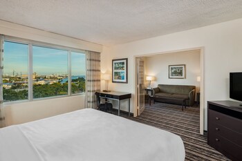 Holiday Inn Port Of Miami Downtown Reviews Photos Rates