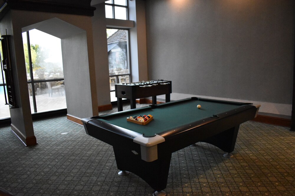 Billiards, Lanier Islands Legacy Lodge