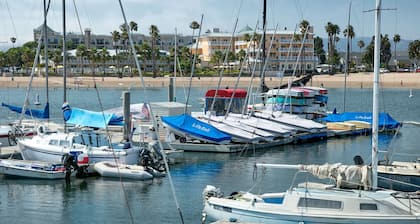 Jamaica Bay Inn Marina Del Rey,Tapestry Collection by Hilton