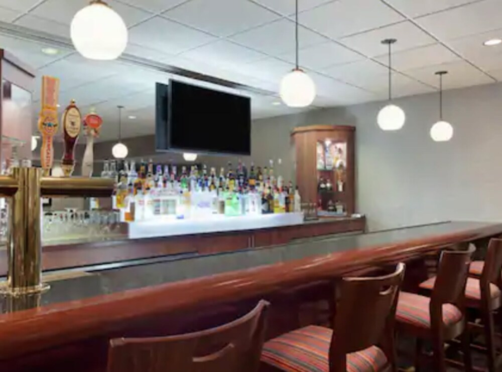 DoubleTree by Hilton Newark Penn Station