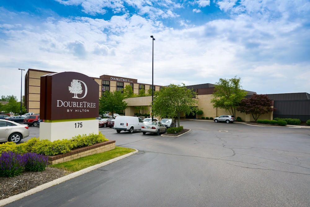 DoubleTree by Hilton Columbus - Worthington in Columbus | Best Rates & Deals on Orbitz