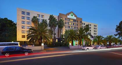 Holiday Inn Parramatta, an IHG Hotel