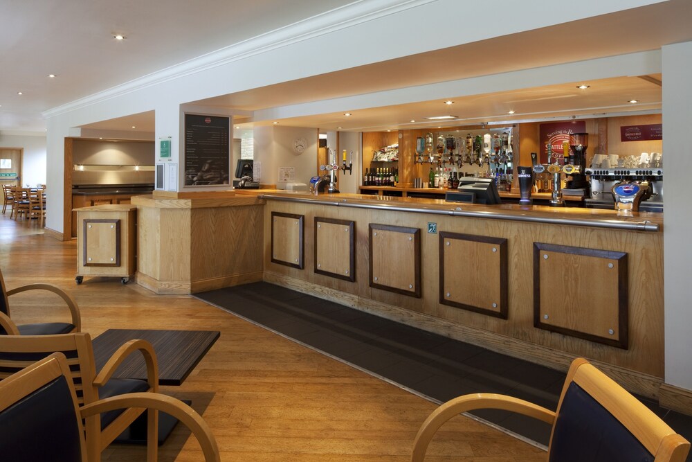 Bar (on property), Holiday Inn Derby Nottingham M1 J25, an IHG Hotel