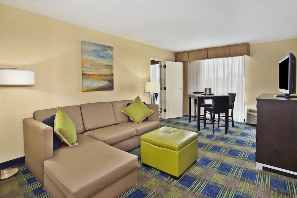 Holiday Inn Akron West - Fairlawn, an IHG Hotel