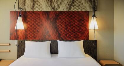 ibis Budapest Heroes Square