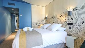 Coffre-forts dans les chambres, bureau, rideaux occultants