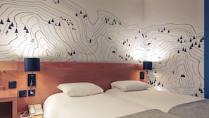 Coffre-forts dans les chambres, bureau, rideaux occultants