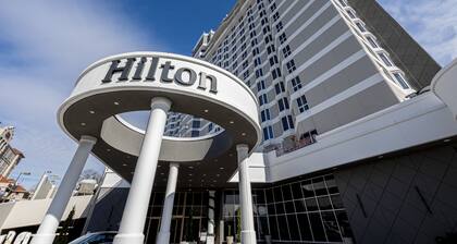 Hilton Kansas City Country Club Plaza