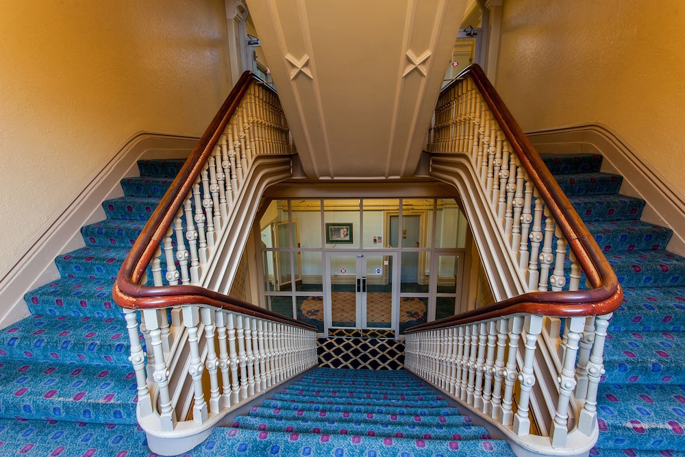 Prince of Wales Hotel