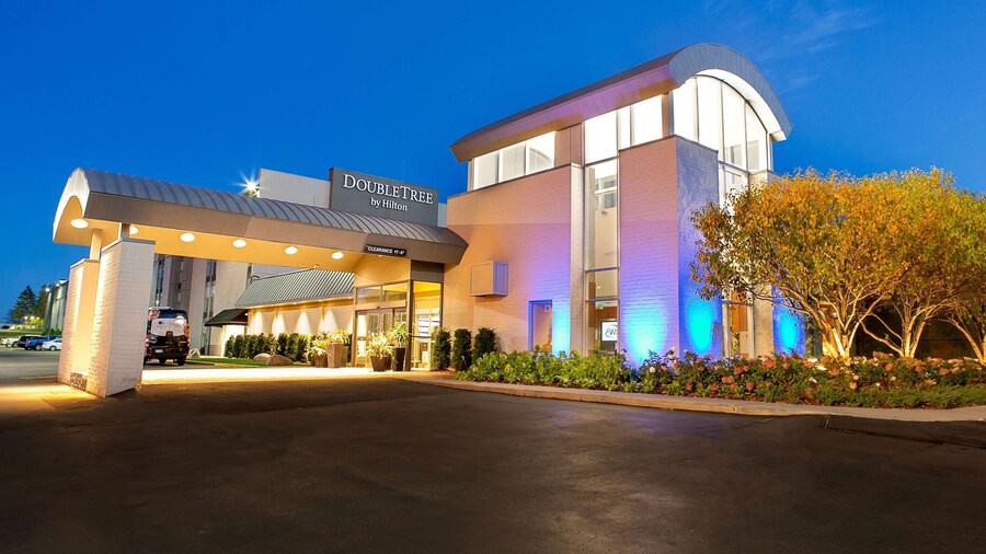 DoubleTree by Hilton Roseville Minneapolis