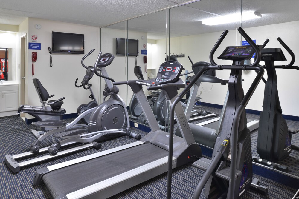 Fitness facility, Days Inn by Wyndham Newark Wilmington