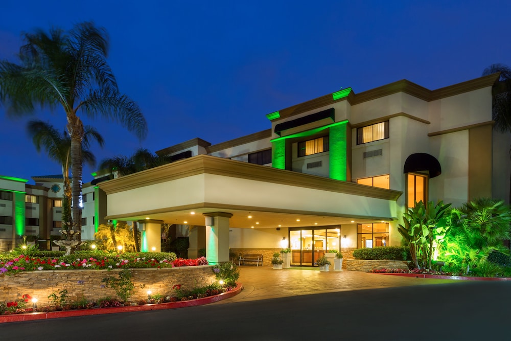 Holiday Inn Santa Ana Orange County Airport  2019 Room Prices  90