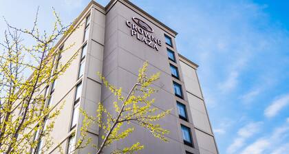 Crowne Plaza Newark Airport, an IHG Hotel