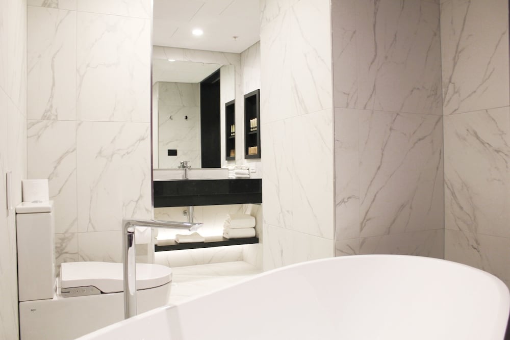 Pullman Melbourne on Swanston