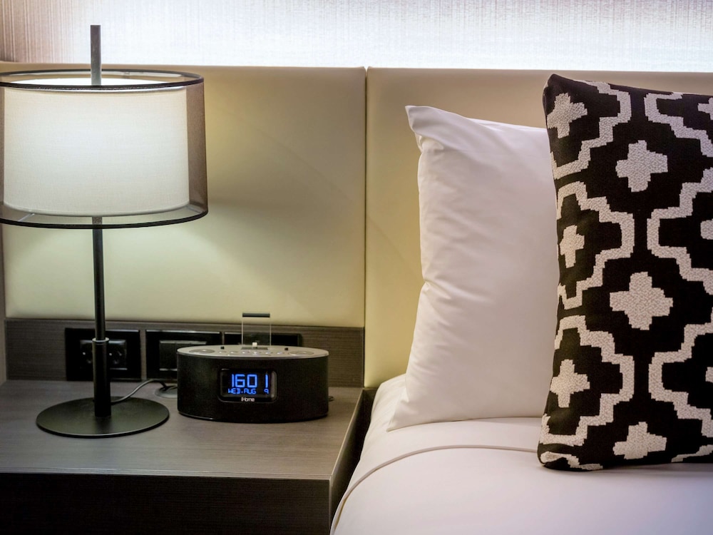 Pullman Melbourne on Swanston