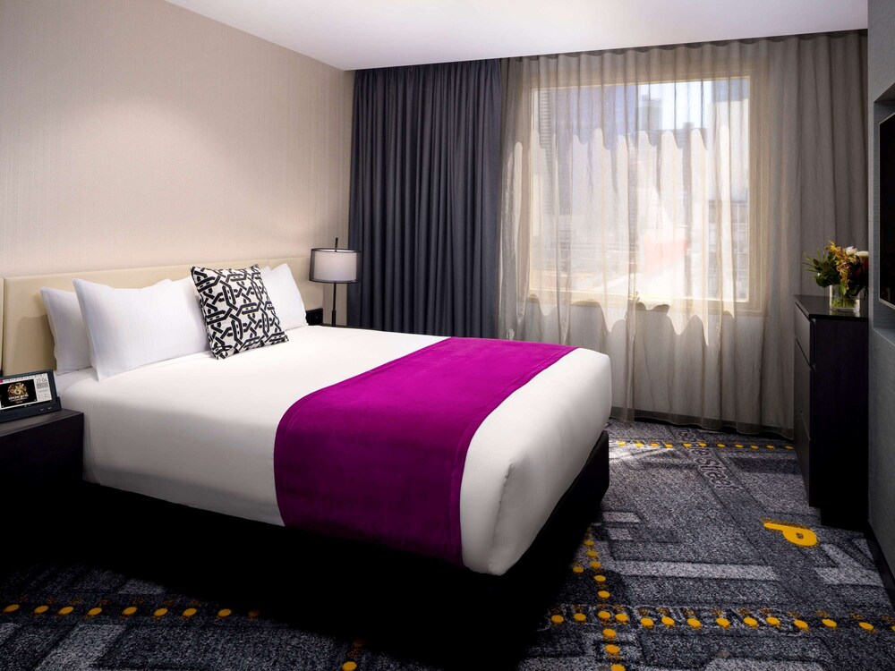 Pullman Melbourne on Swanston
