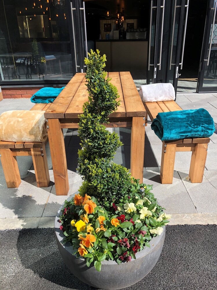 Terrace/patio, Crowne Plaza Harrogate, an IHG Hotel