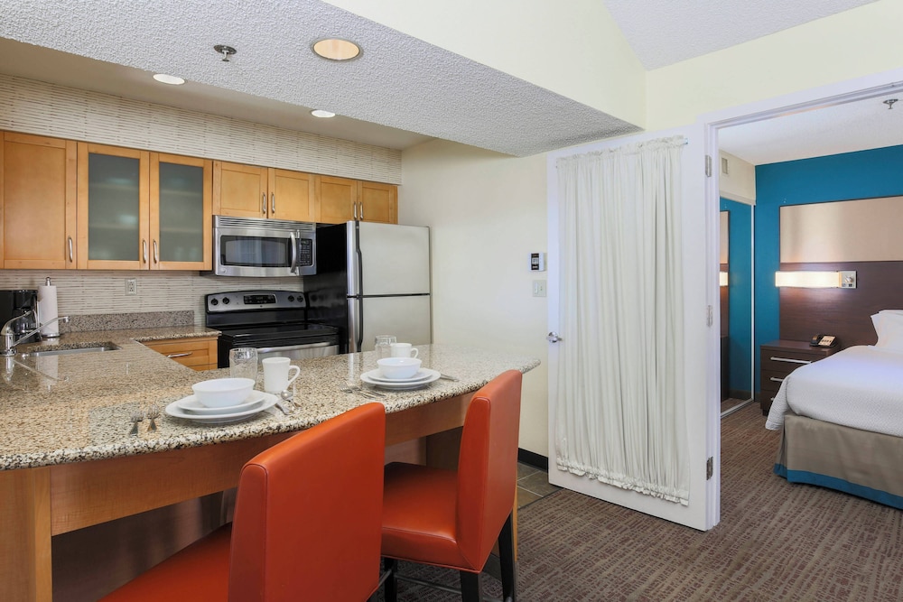 Residence Inn by Marriott Bakersfield