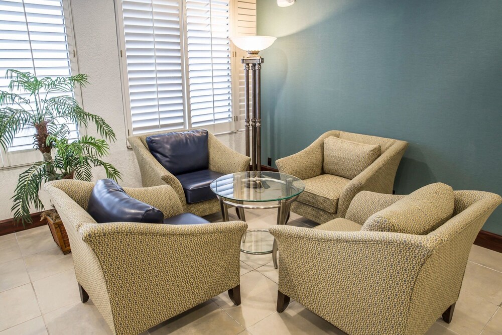 Comfort Inn On The Ocean In Kill Devil Hills Cheap Hotel Deals